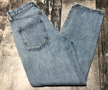 Load image into Gallery viewer, Denim Forum light blue ripped high rise loose jeans - Hers size 24
