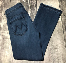Load image into Gallery viewer, Mother blue high rise flare crop jeans - Hers size 26
