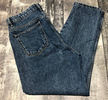 Load image into Gallery viewer, Zara blue high rise jeans - Hers size 10

