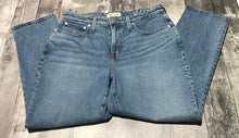 Load image into Gallery viewer, Madewell blue curvy vintage jean - Hers size 30p
