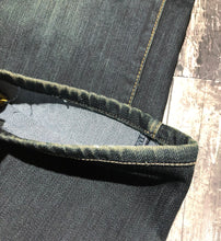 Load image into Gallery viewer, Fidelity dark blue slim jeans - His size 34
