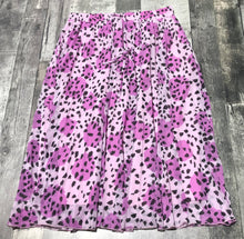 Load image into Gallery viewer, Asos lavender/purple maxi skirt - Hers size 14
