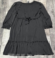 Load image into Gallery viewer, Guess black dress - Hers size M
