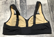 Load image into Gallery viewer, lululemon black bra - Hers size 38C
