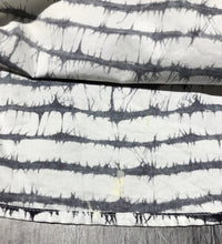 Load image into Gallery viewer, Diane von Furstenberg white/grey dress - Hers size 4
