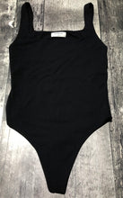 Load image into Gallery viewer, Babaton black body suit - Hers size S
