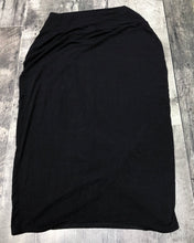 Load image into Gallery viewer, Athleta black mid length skirt - Her size S
