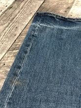 Load image into Gallery viewer, Abercrombie &amp; Fitch blue high rise ankle jeans - Hers size 26
