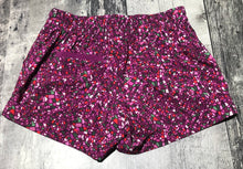 Load image into Gallery viewer, lululemon purple/green shorts - Hers size 8
