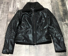 Load image into Gallery viewer, Guess shiny black crop jacket - Hers size S
