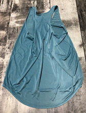 Load image into Gallery viewer, lululemon blue tank top - Hers size approx m
