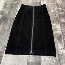 Load image into Gallery viewer, Wilfred Free black skirt - Hers size 2
