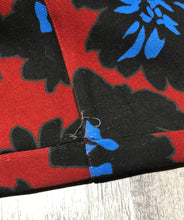 Load image into Gallery viewer, J.Crew red/black/blue skirt - Hers size 0
