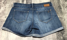 Load image into Gallery viewer, Mavi blue mid rise denim shorts - Hers size 28
