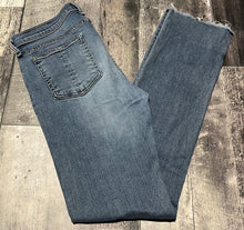 Load image into Gallery viewer, Rag &amp; Bone blue jeans - Hers size 29
