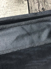 Load image into Gallery viewer, Alo dark grey/grey high rise leggings - Hers size M
