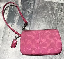 Load image into Gallery viewer, Coach pink wristlet
