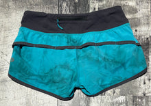 Load image into Gallery viewer, lululemon blue/black shorts - Hers size 2
