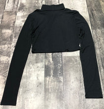 Load image into Gallery viewer, Sunday Best long sleeve turtleneck - Hers size S

