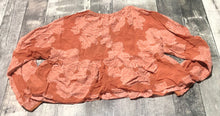Load image into Gallery viewer, Wilfred orange crop blouse - Hers size M
