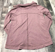 Load image into Gallery viewer, lululemon mauve zip up sweater - Hers size 8
