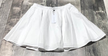 Load image into Gallery viewer, Dynamite white skirt - Hers size S
