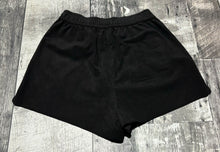 Load image into Gallery viewer, Wilfred Free black shorts - Hers size XXS
