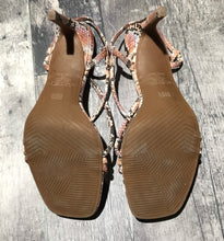 Load image into Gallery viewer, BP brown/cream/pink heels - Hers size 10
