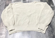 Load image into Gallery viewer, GAP cream knit sweater - Hers size L
