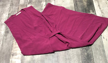 Load image into Gallery viewer, Everlane magenta maxi wrap dress - Hers size 10
