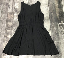 Load image into Gallery viewer, Talula black dress - Hers size S
