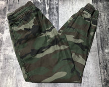 Load image into Gallery viewer, TNA green/black/brown camp joggers - Hers size XS
