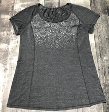 Load image into Gallery viewer, lululemon grey/light grey athletic shirt - Hers size approx M
