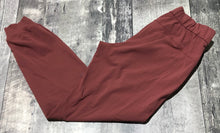 Load image into Gallery viewer, lululemon burgundy pants - Hers size 4
