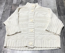 Load image into Gallery viewer, Michael Kors cream knit heavy knit cardigan - Hers size M
