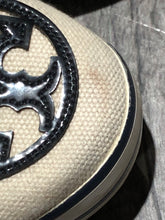 Load image into Gallery viewer, Tory Burch cream/black flats - Hers size 8
