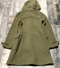 Load image into Gallery viewer, TNA green coat - Hers size XS
