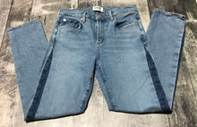 Load image into Gallery viewer, Agolde light blue/dark blue high rise jeans - Hers size 26
