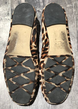 Load image into Gallery viewer, Tory Burch cream/brown animal print flats - Hers size 9
