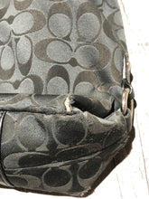 Load image into Gallery viewer, Coach black medium size purse
