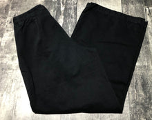Load image into Gallery viewer, TNA black high rise wide leg pants - Hers size 00
