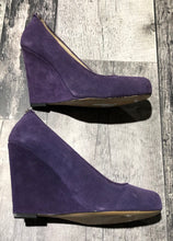 Load image into Gallery viewer, Michael Kors purple wedge heel - Hers size 9
