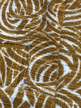 Load image into Gallery viewer, Elevenses yellow/cream skirt - Hers size 4
