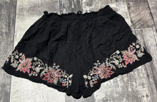 Load image into Gallery viewer, American Eagle black/pink shorts - Hers size XS
