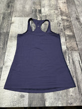 Load image into Gallery viewer, lululemon purple tank top - Hers size approx S
