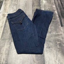 Load image into Gallery viewer, Hudson blue jeans - Hers size 29
