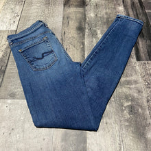 Load image into Gallery viewer, 7 For All Mankind blue jeans - Hers size 26
