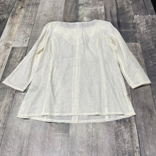 Load image into Gallery viewer, Ellen Tracy white shirt - Hers size M
