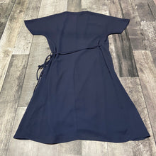 Load image into Gallery viewer, Babaton navy dress - Hers size XXS
