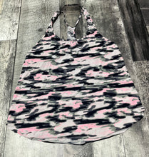 Load image into Gallery viewer, lululemon black/pink tank top - Hers size approx S
